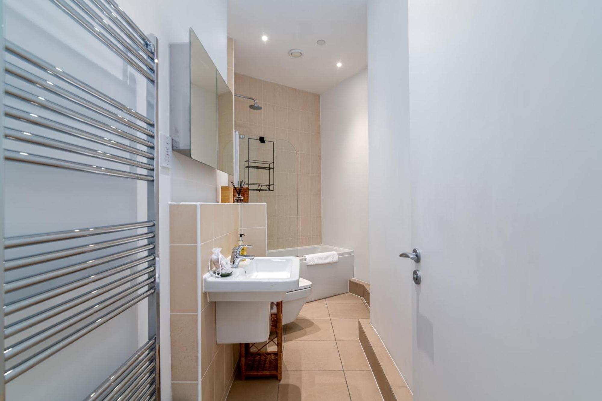 Guestready - Industrial Chic In Hackney Apartment London Bagian luar foto